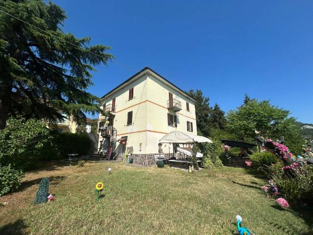 Casa indipendente in vendita a Mombaldone AT