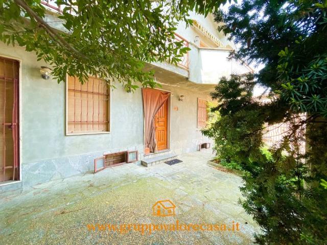 Casa indipendente in vendita a Mombaruzzo AT