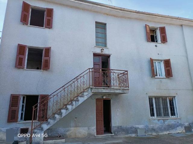 Casa indipendente in vendita a Mombaruzzo AT