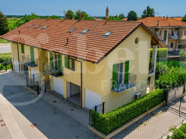 Casa indipendente in vendita a Moncalieri corso Savona, 98, Bauducchi