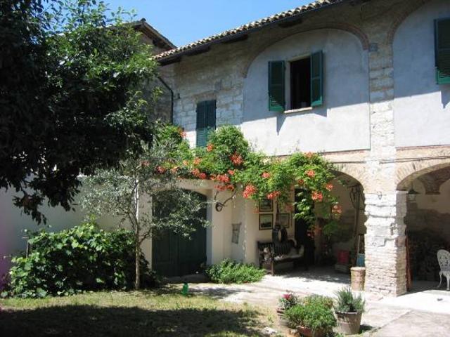 Casa indipendente in vendita a Moncalvo AT
