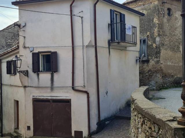 Casa indipendente in vendita a Mongrassano CS