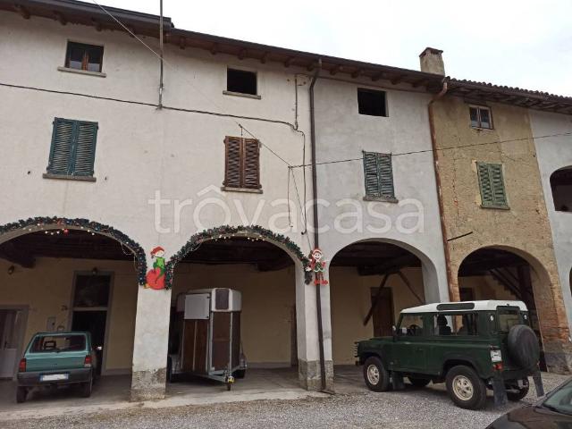 Casa indipendente in vendita a Monguzzo via Cascina Nuova