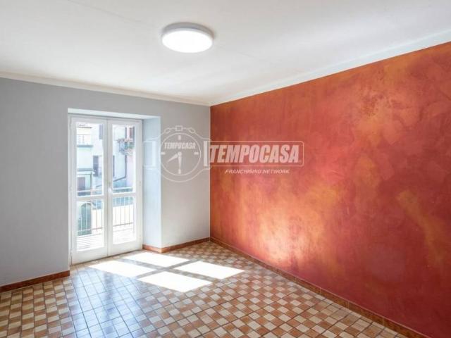 Casa indipendente in vendita a Mondovì via delle Ombre 5, Carassone