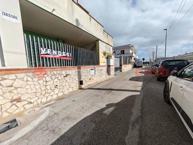 Casa indipendente in vendita a Mondragone CE