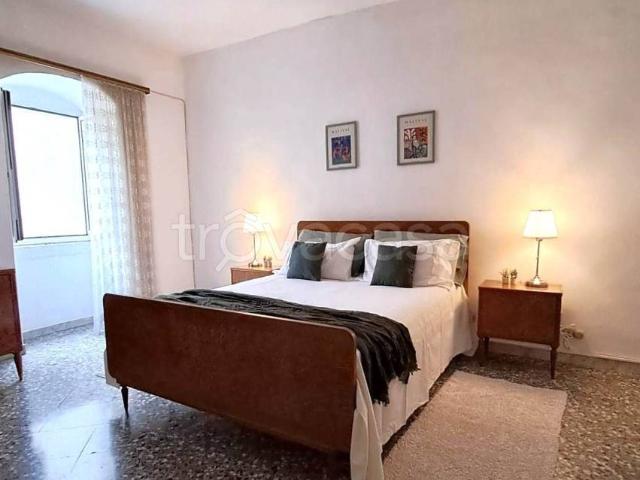 Casa indipendente in vendita a Castellana Grotte via Cirillo
