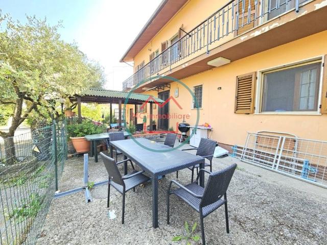 Casa indipendente in vendita a Monsummano Terme PT