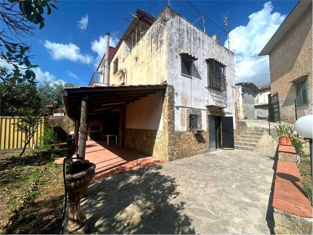 Casa indipendente in vendita a Monreale PA