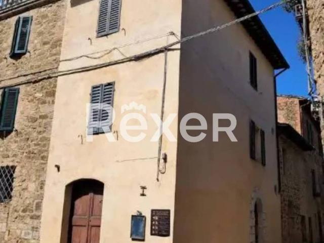 Casa indipendente in vendita a Montalcino SI