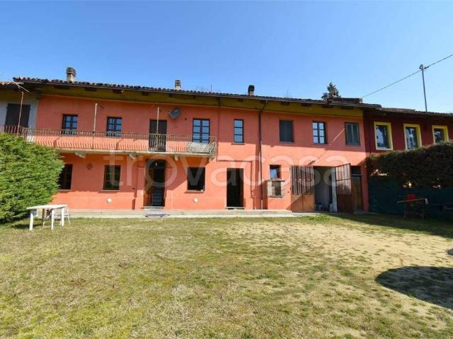 Casa indipendente in vendita a Montaldo Roero