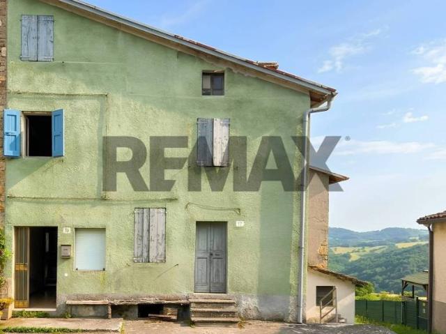 Casa indipendente in vendita a Montale, Casina