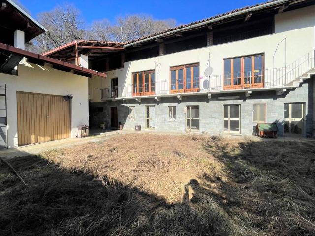 Casa indipendente in vendita a Montalenghe TO