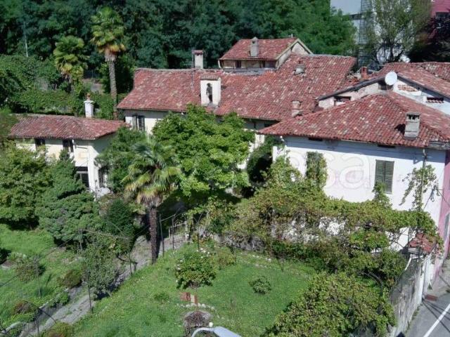 Casa indipendente in vendita a Montano Lucino via Strecciolo, Lucino