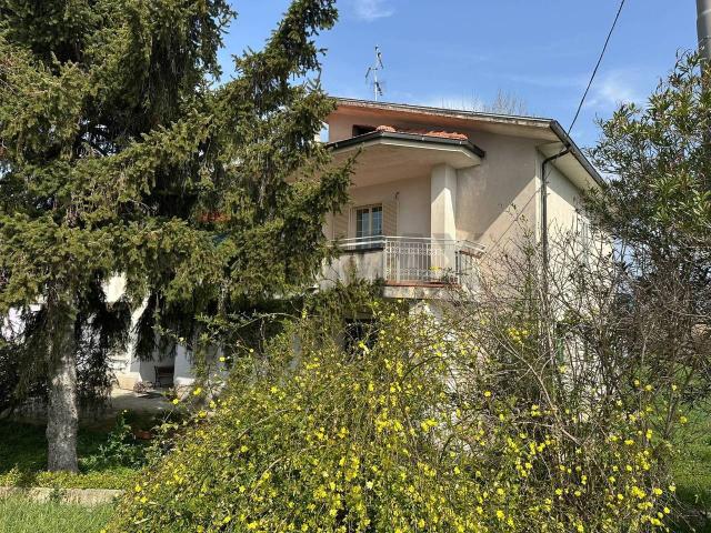 Casa indipendente in vendita a Montaquila