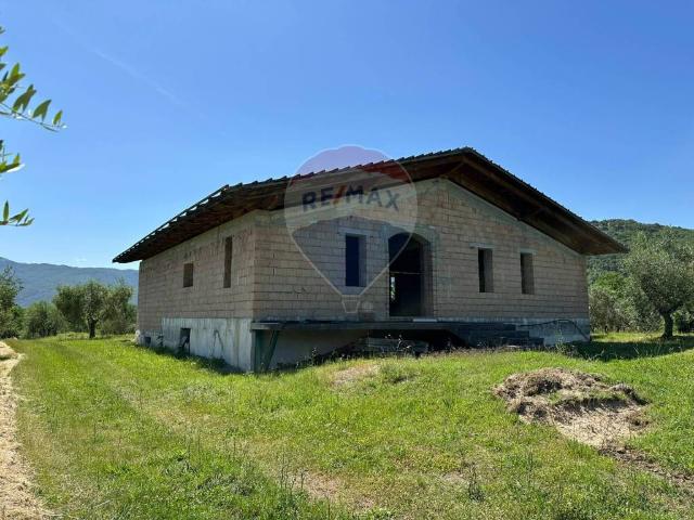 Casa indipendente in vendita a Montaquila IS