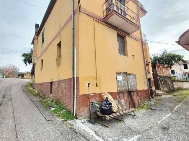 Casa indipendente in vendita a Monte San Giovanni Campano FR