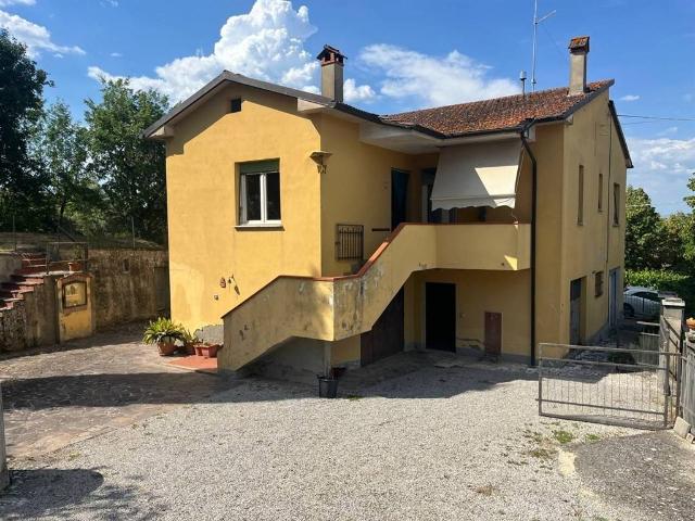 Casa indipendente in vendita a Monte San Savino AR