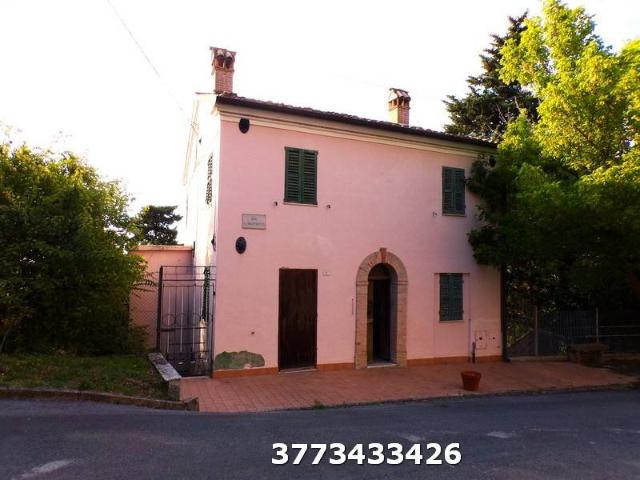 Casa indipendente in vendita a Monte Roberto via Giacomo Matteotti