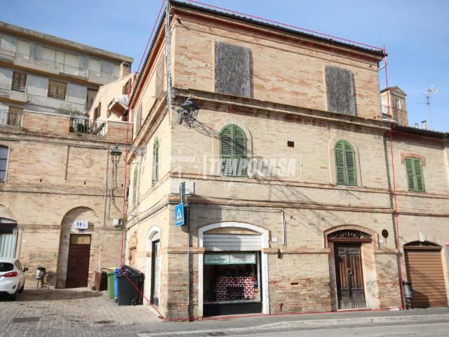Casa indipendente in vendita a Monte Urano