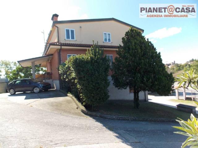 Casa indipendente in vendita a Monte Vidon Combatte FM