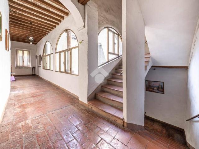 Casa indipendente in vendita a Montecchio Emilia RE