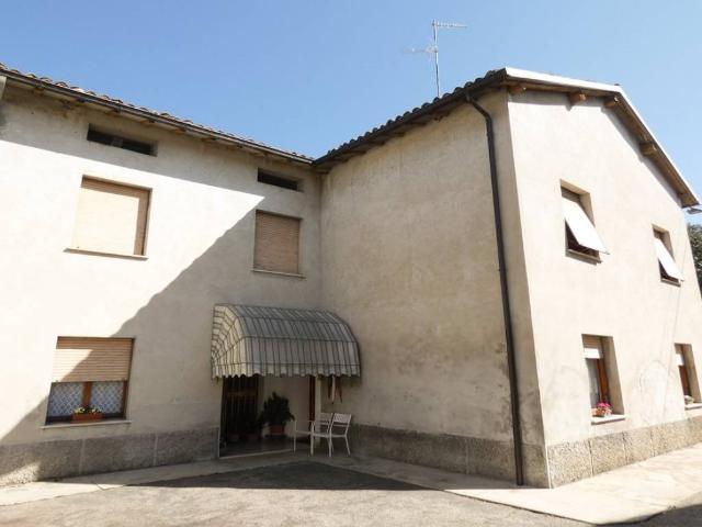 Casa indipendente in vendita a Montecchio Emilia RE