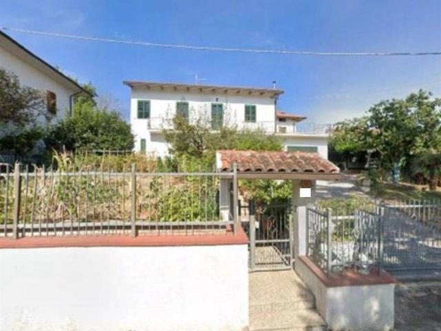 Casa indipendente in vendita a Montecalvo in Foglia PU