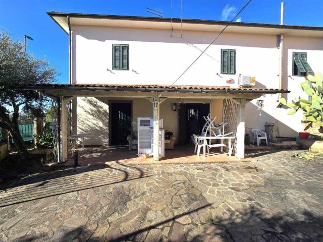 Casa indipendente in vendita a Montecarlo