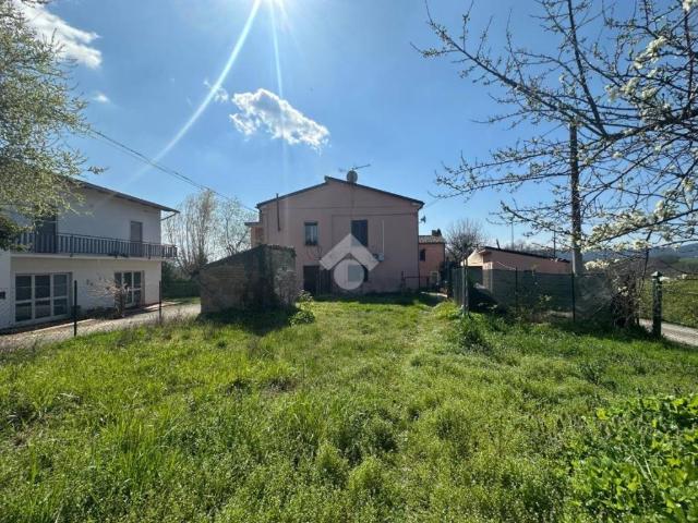 Casa indipendente in vendita a Montecastrilli TR