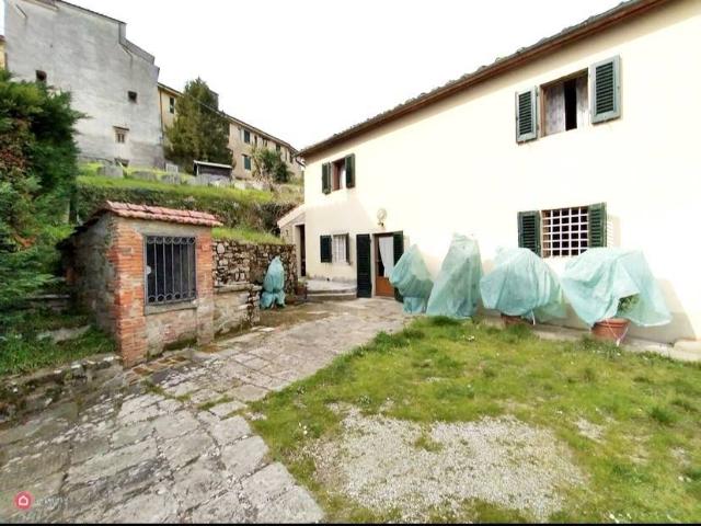 Casa indipendente in vendita a Montecatini Terme PT