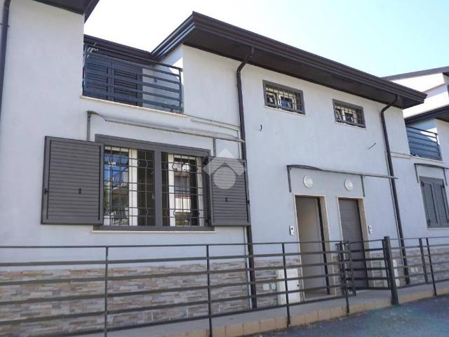 Casa indipendente in vendita a Montecorvino Rovella SA
