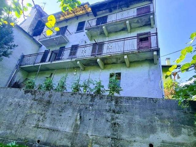 Casa indipendente in vendita a Montecrestese VB