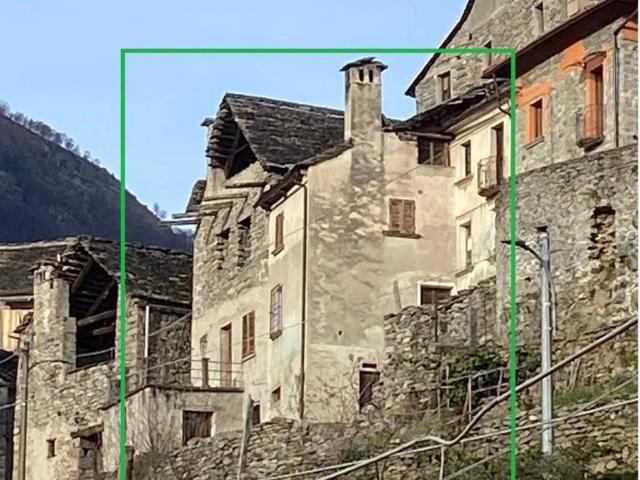 Casa indipendente in vendita a Montecrestese VB