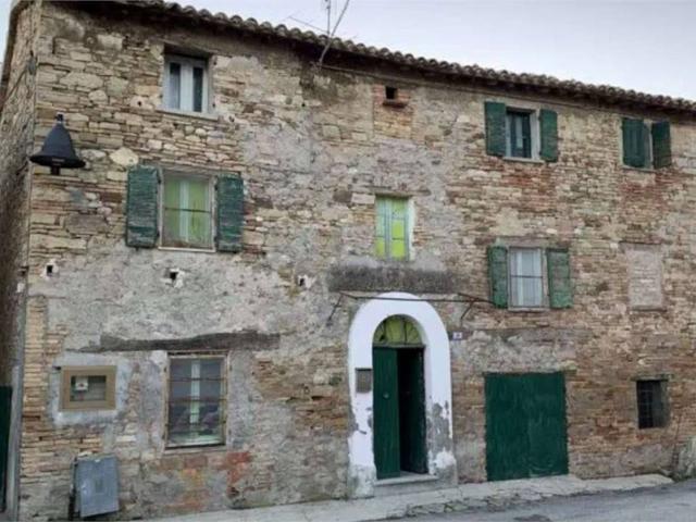 Casa indipendente in vendita a Montefelcino PU