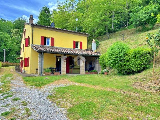 Casa indipendente in vendita a Montefiore Conca RN
