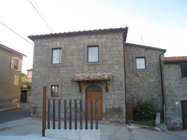 Casa indipendente in vendita a Montefiascone VT