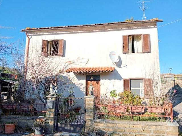 Casa indipendente in vendita a Montefiascone VT