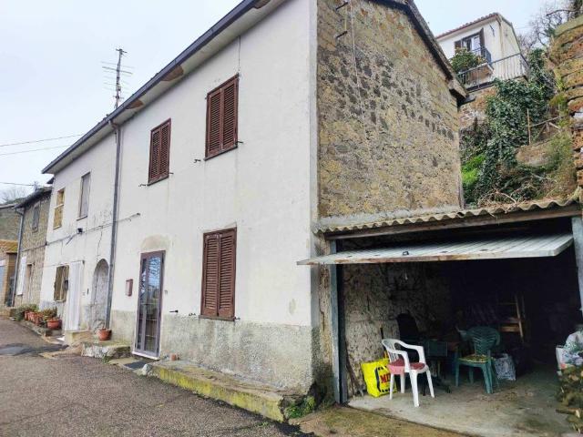 Casa indipendente in vendita a Montefiascone VT
