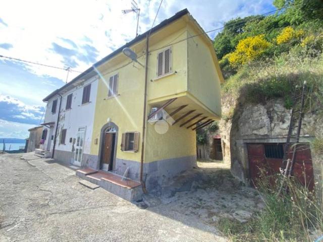 Casa indipendente in vendita a Montefiascone VT