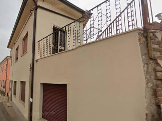 Casa indipendente in vendita a Monteforte d'Alpone VR