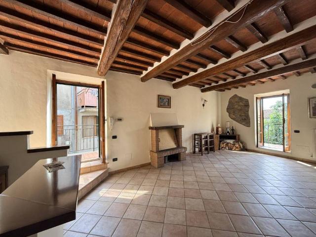 Casa indipendente in vendita a Montegabbione TR