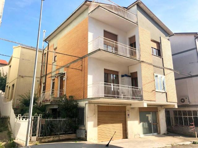 Casa indipendente in vendita a Montegranaro FM