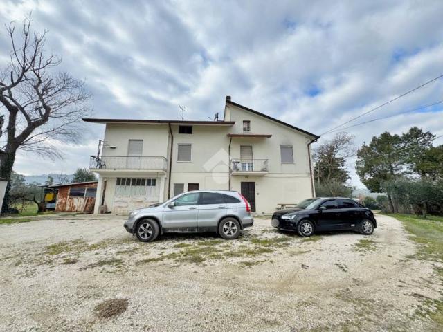 Casa indipendente in vendita a Montegridolfo RN