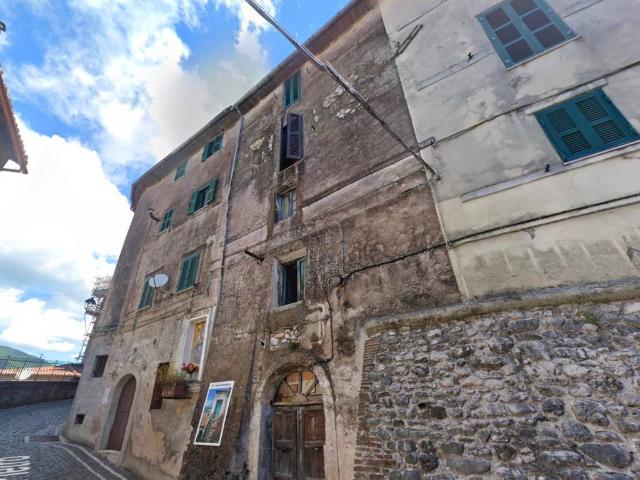 Casa indipendente in vendita a Montelanico RM