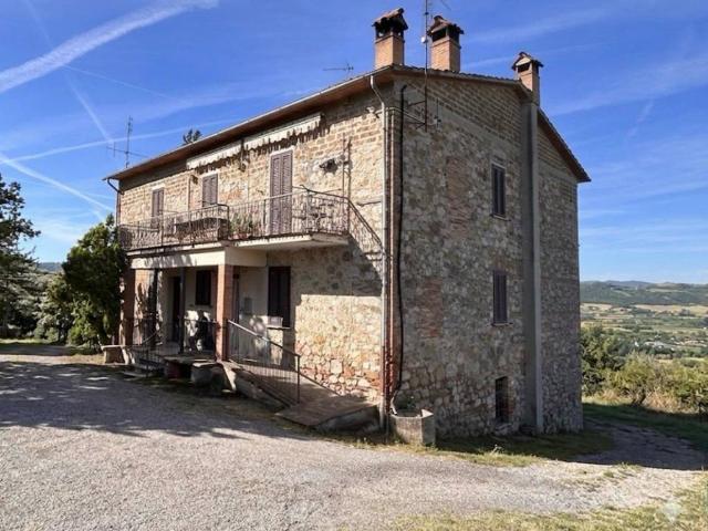 Casa indipendente in vendita a Monteleone d'Orvieto TR