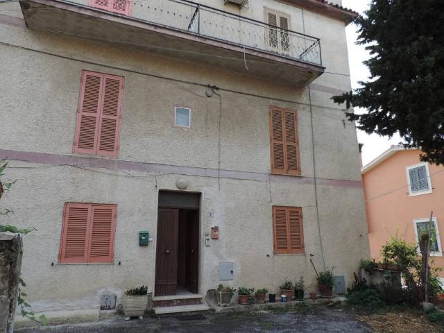 Casa indipendente in vendita a Montelibretti RM