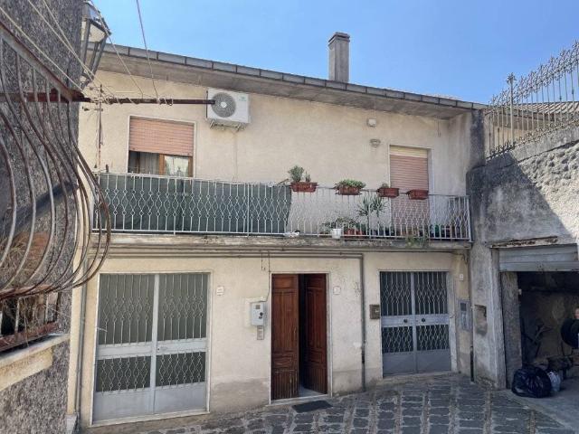 Casa indipendente in vendita a Montella AV
