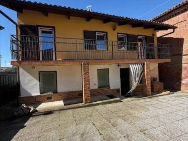 Casa indipendente in vendita a Montemagno AT