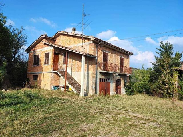 Casa indipendente in vendita a Montemarzino AL