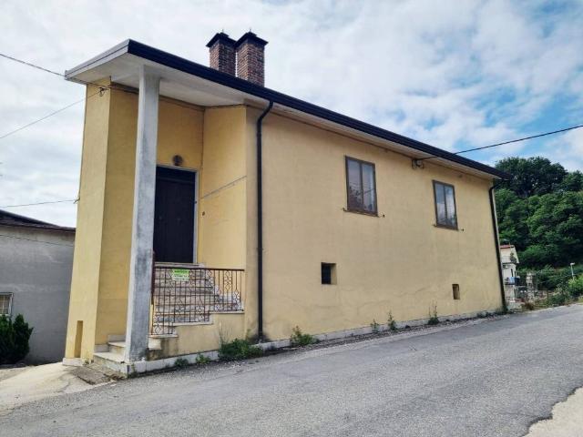 Casa indipendente in vendita a Montemiletto AV